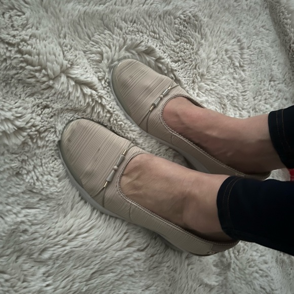 Naturalizer, Bzees Shoes size 11 - Picture 4 of 6